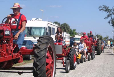 PPD-Tractor-Parade